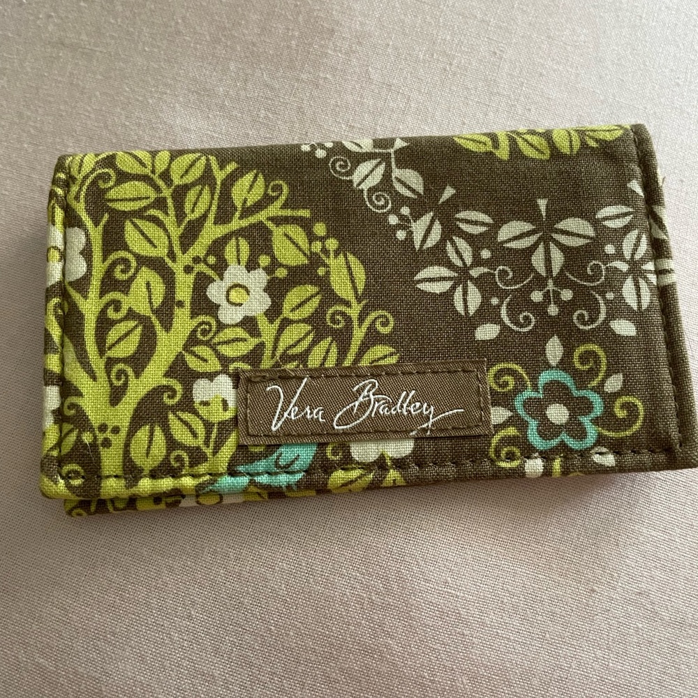 Vera Bradley bi-fold wallet. Nice!